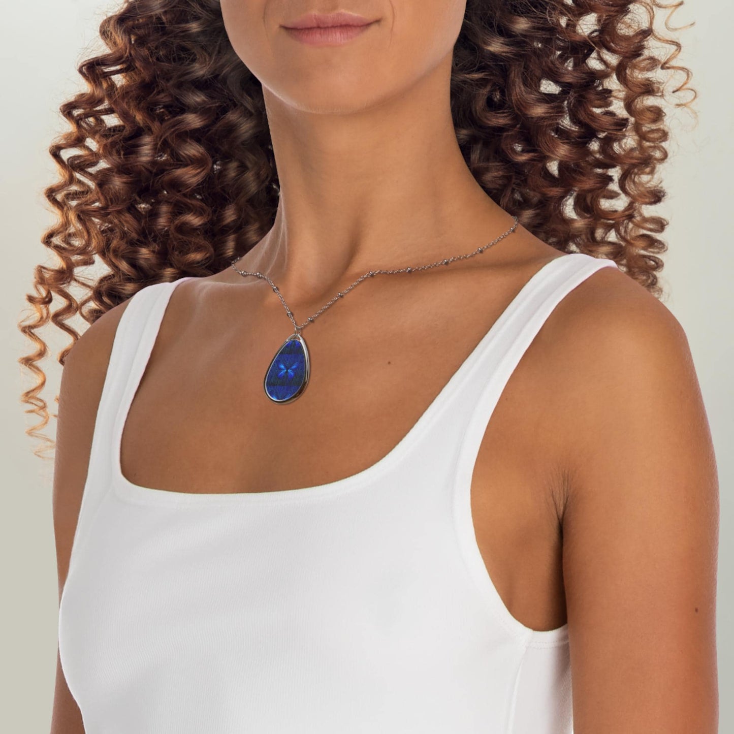 Oval Necklace with Butterfly Design, Dainty Jewelry for Women, Unique Gift for Her, Birthday, Anniversary, Special Occasions